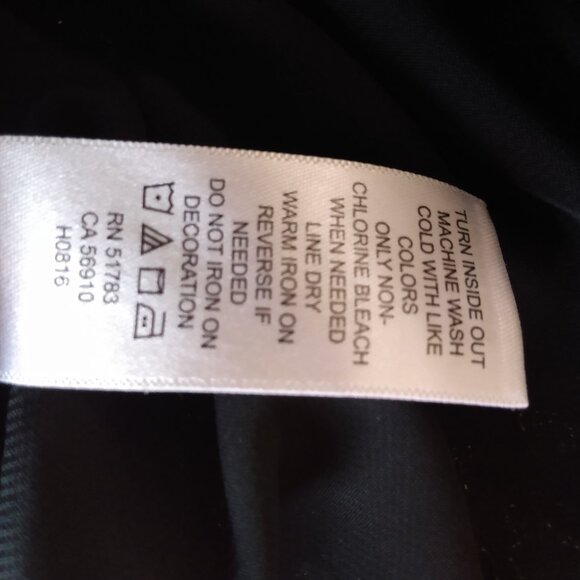 Maurices Plus Size 2 Black Zip V Neck Metallic Lace 3/4 Sleeve StretchTop - Picture 7 of 11